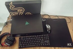 Herný notebook Razer Blade 17 - 1