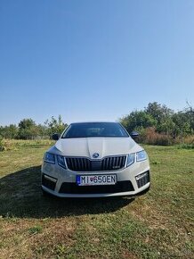 Škoda Octavia 2.0 TSI RS - Rezervované