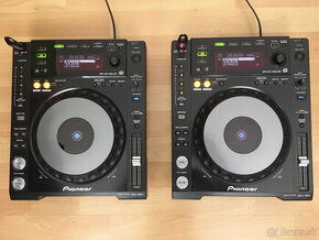 2x Pioneer CDJ 850-K