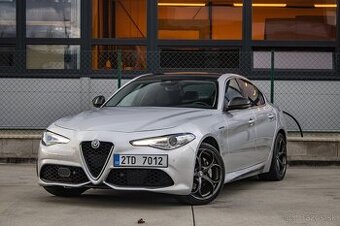 Alfa Romeo Giulia 2.0 Turbo 280 Veloce AT AWD