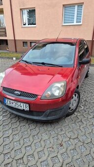 Ford Fiesta 2008 červená metalíza