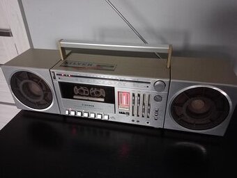 Prodám Japonský radiomagnetofon Silver SR5000