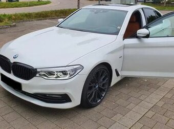 BMW G30 540i xDrive 250kW Sport-Line Black trim