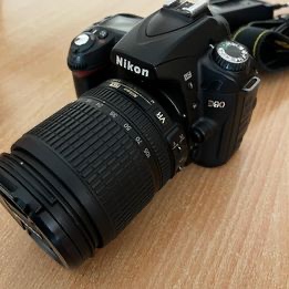 Nikon D90