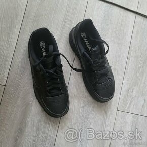 Topanky s kolieskami Heelys, 38