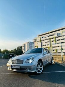 Mercedes Benz C W203