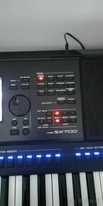 Yamaha PSR-SX700