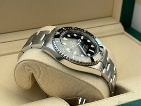 Rolex Submariner 124060