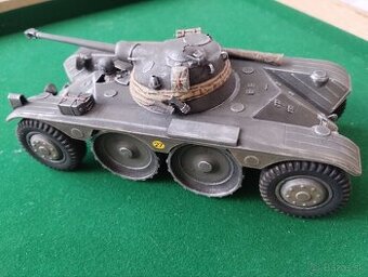 Zhotovené plastikové modely vojenskej techniky 1/35