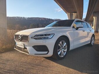 Volvo V60 D4 Momentum  A/T 2019