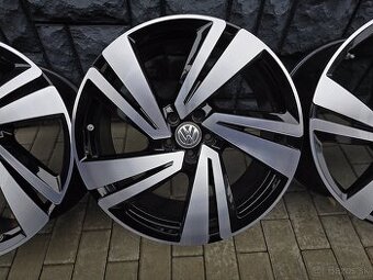 5x112 R20 VW Nevada Bicolor Rline Touareg CR7