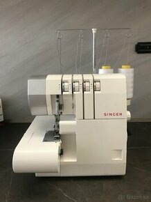 Overlock Singer 14SH754 - 1