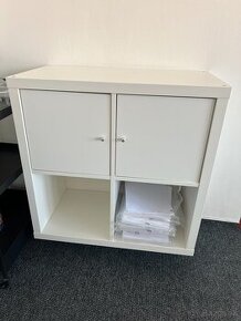 IKEA skrinka na stenu - KALLAX - 77x77cm biela