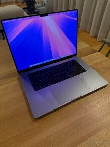 Predám MacBook Pro 16" z roku 2021 512 GB