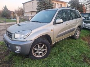 TOYOTA RAV 2.0 DIESEL 4X4 KLÍMA  ŤAŽNÉ