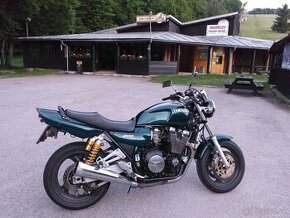 Yamaha XJR 1200