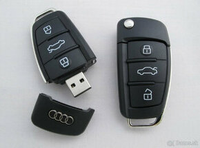 Audi USB kľúč 32 GB v tvare kľúča od auta - 1