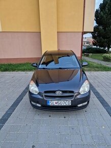 Hyundai accent - 1