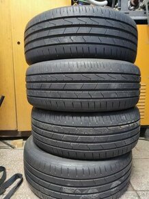 Pneu 215/55 R17 - 1