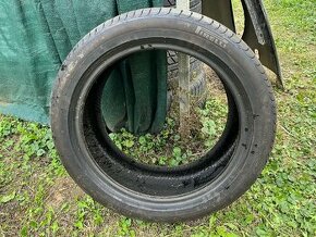 Pirelli Powergy 235/45 R18 98Y