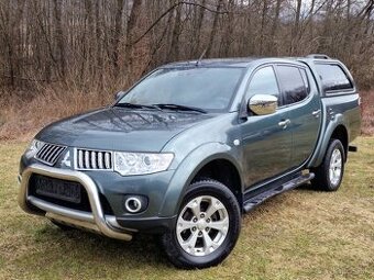 Mitsubishi L200 2.5 DI-D 4X4 SUPER SELECT MIMORIADNÝ STAV