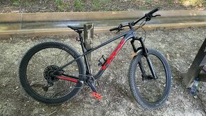 Trek Roscoe 8, novy