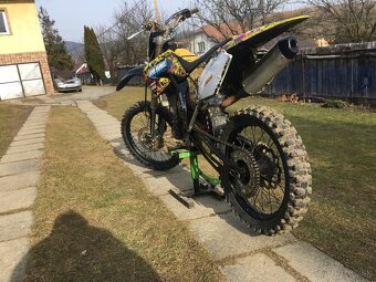 Suzuki rmz 250