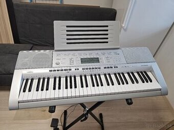 Predám Casio CTK 4000 a stojan