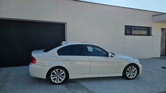 BMW e90 320i