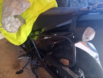 Suzuki V strom 650 bočné držiaky + tašky.