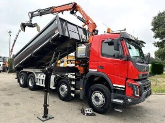 VOLVO FMX 8x4Trojstranný sklápač s hydraulickou rukou EURO 6