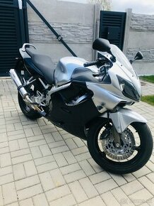 HONDA CBR600F - 1