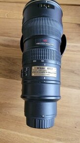 NIKON ED  AF-S VR  Nikkor 70-200 mm 1:2,8G - 1