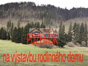 Pozemok o výmere 2400 m2 (1840 m2+560m2) na predaj v Liptovs