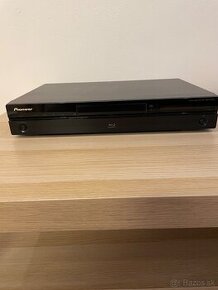 Pioneer Blu-ray prehravač BDP-320