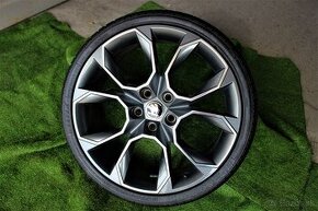 19"--ORIGINAL----ŠKODA---OCTAVIA--RS--5x112 R19--LETNA SADA