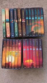 Warriors/ Warrior Cats- E. Hunter- box/set