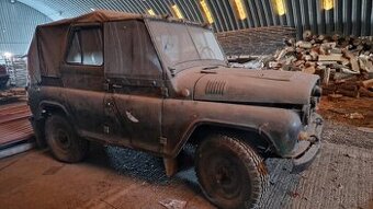 UAZ 2,5 benzín uloženka