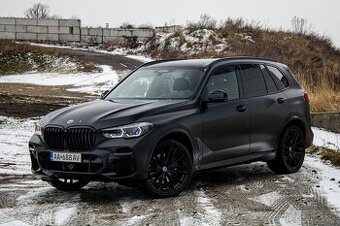 BMW X5 xDrive 40i mHEV A/T