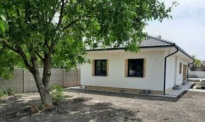 4-izbový rodinný dom na kľúč 2 km od Dunajskej Stredy