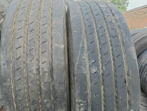 315/80 R22, 5 Barum BF200 ( predné) - 1