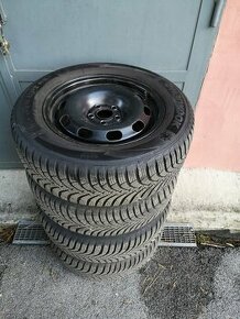 Predam zimne pneu Hankook s diskami 195/65 r15