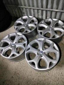 4ks alu disky orig. Ford 5x108 r18