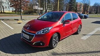 Peugeot 208 - 1