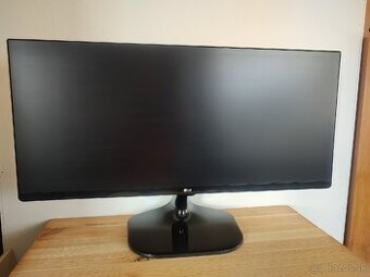 Ultrawide LG 25UM58 monitor