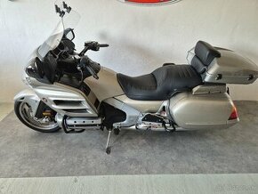 HONDA Gold Wing 1800 GL - 1