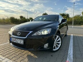 Lexus is220d