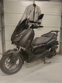 Yamaha X-Max Tech Max 125