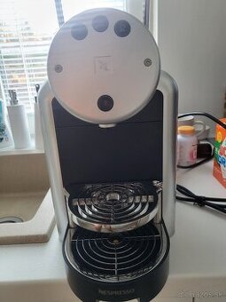 Predám kávovar Nespresso Profesional