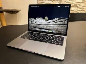 Macbook Pro 13 touchbar, Core i7, 16 gb RAM, 512 gb SSD